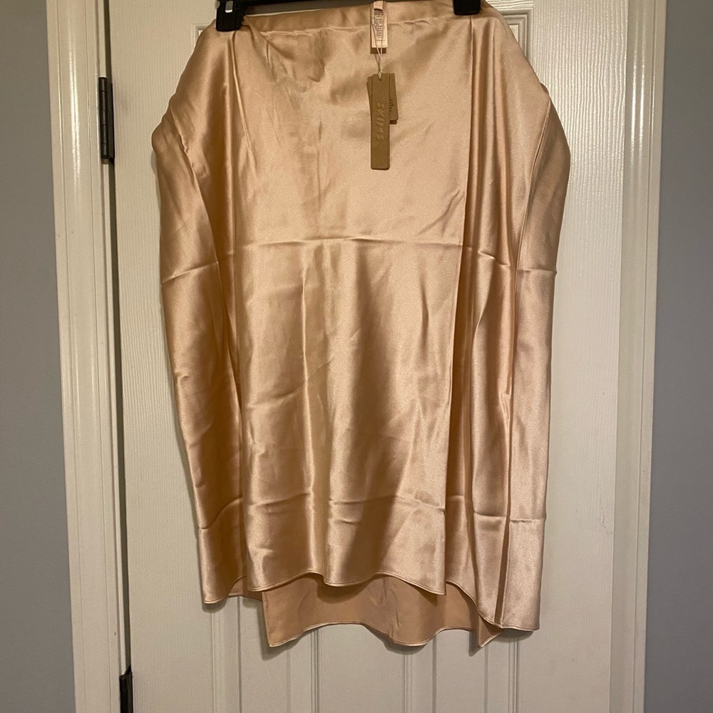 SKIMS Silk Midi Skirt - Color Villa - Picture 3 of 5